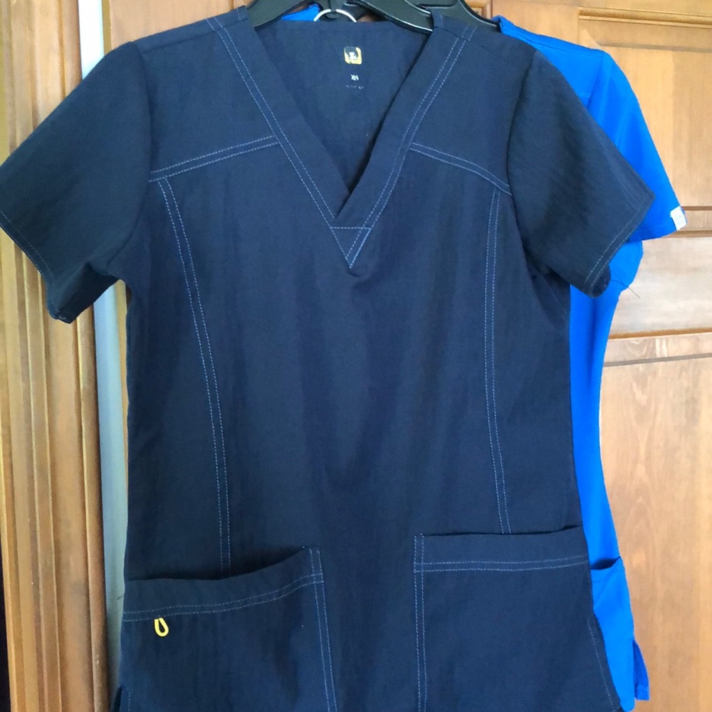 Xs wonder wink four flex scrub top, w/ pants